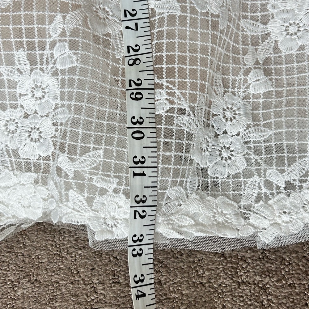 Tadashi Shoji Wedding Dress Size 14 fits like a 12 - Picture 10 of 16